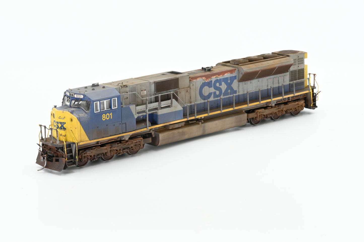 Kato Weathered SD80MAC DCC Ready HO Scale CSX #801