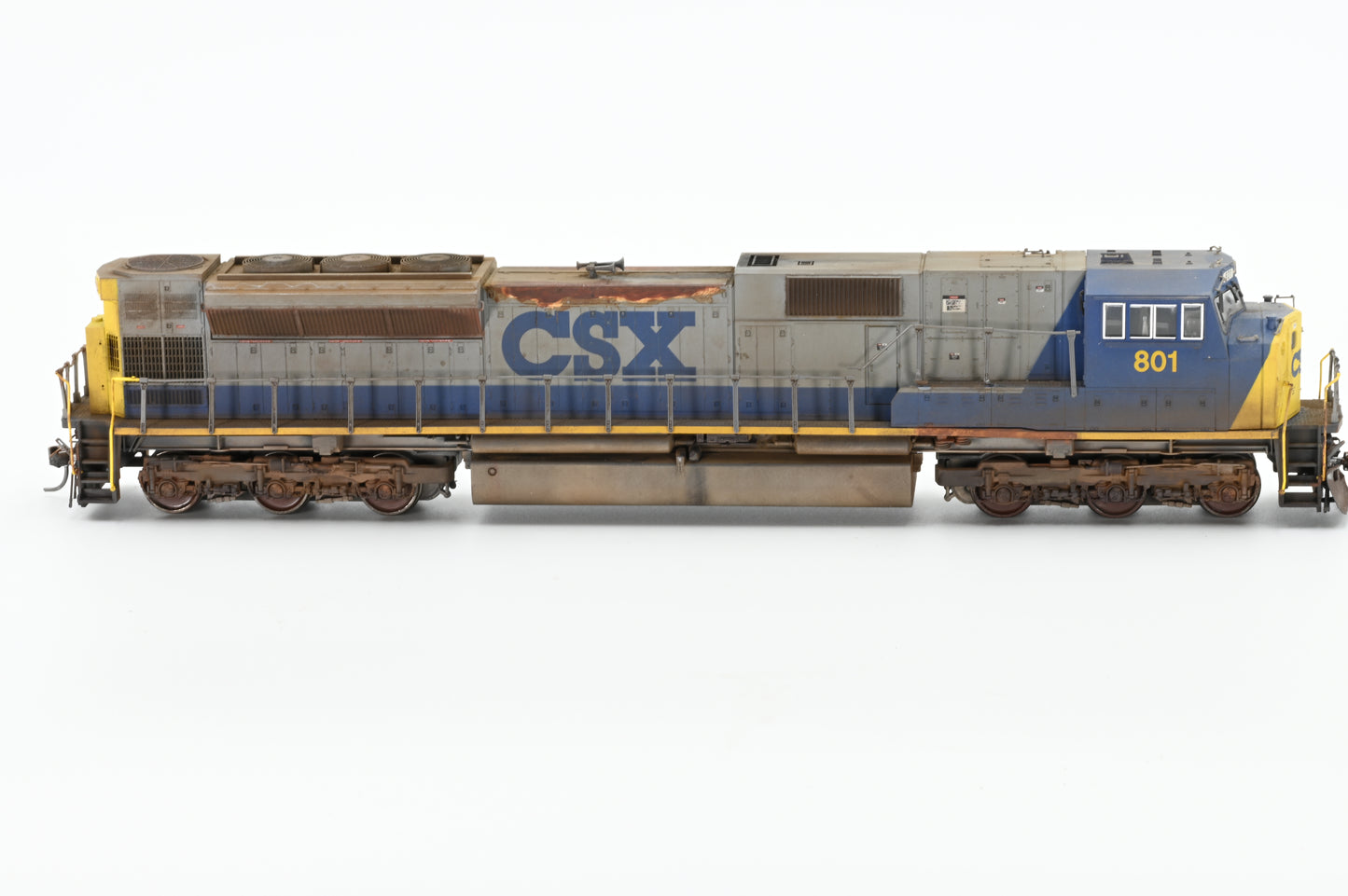 Kato Weathered SD80MAC DCC Ready HO Scale CSX #801