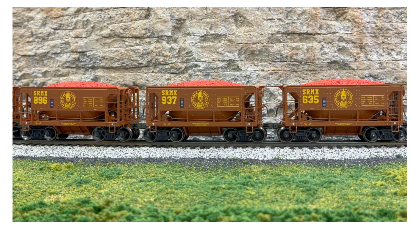 Homeshops / Fox Valley SRMX 635 HO Scale - Splitrock Mining Fox Valley Ore Car #635