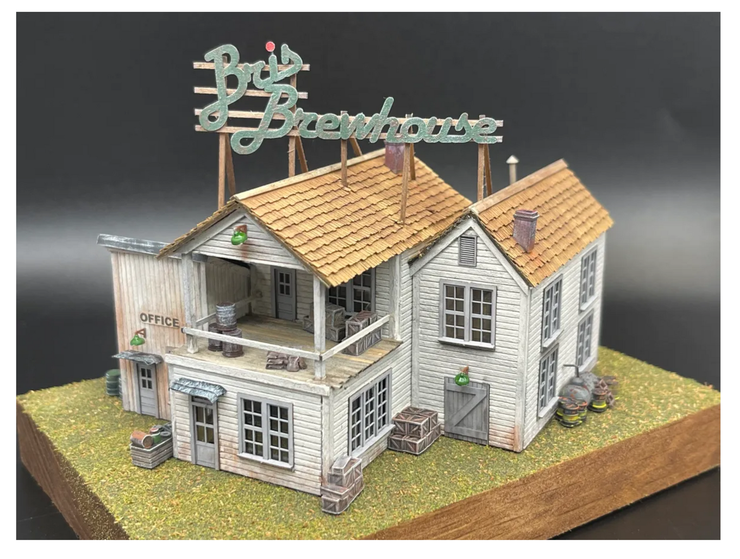 Mudd Creek Models - Brie's Brewhouse HO Scale