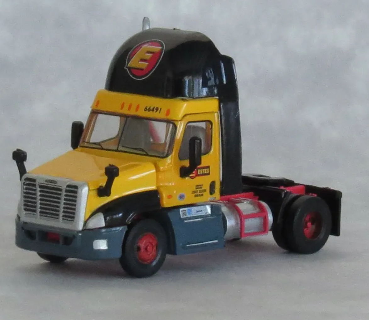 Trainworx 42594-01 N Scale - Semi Tractor Freightliner Cascadia LTL