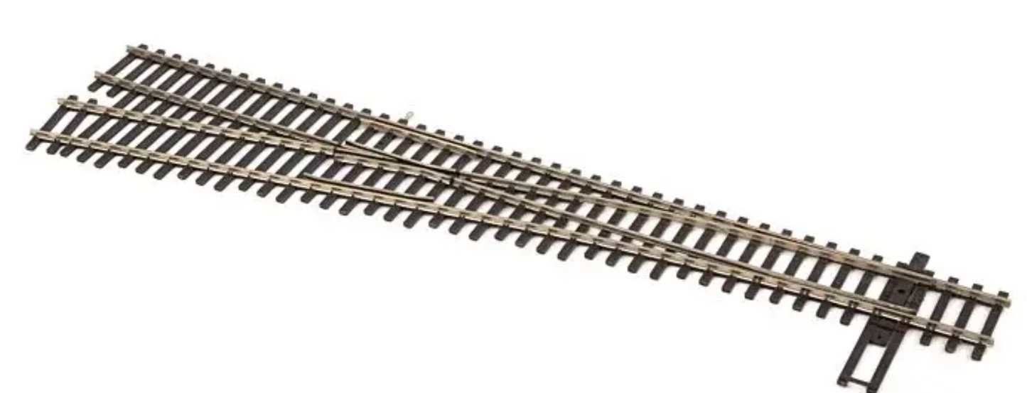 Walthers 948-83017 HO Scale - Code 83 Nickel Silver DCC-Friendly #6 Turnout - Left Hand