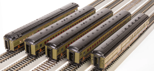 Broadway Limited HO CN Heavyweight 5-Car Passenger Set, Green/Black/Yellow Scheme, (#7167, #5139, #5142, #5166, #85)
