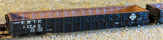 Bluford Shops 52128 N Scale - 52'6" 15-Panel Heavily Dented Mill Gondolas Erie #11307