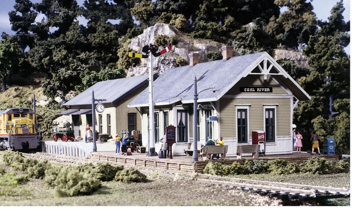 Design Preservation Models Gold Detailed Edition 40500 HO Scale - Coal River Passenger & Freight Depot Structure Kit