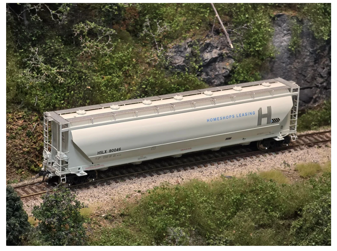 Homeshops / Prairie Shadows HO Scale Thrall PD5000 Covered Hopper HomeShops Leasing #80015