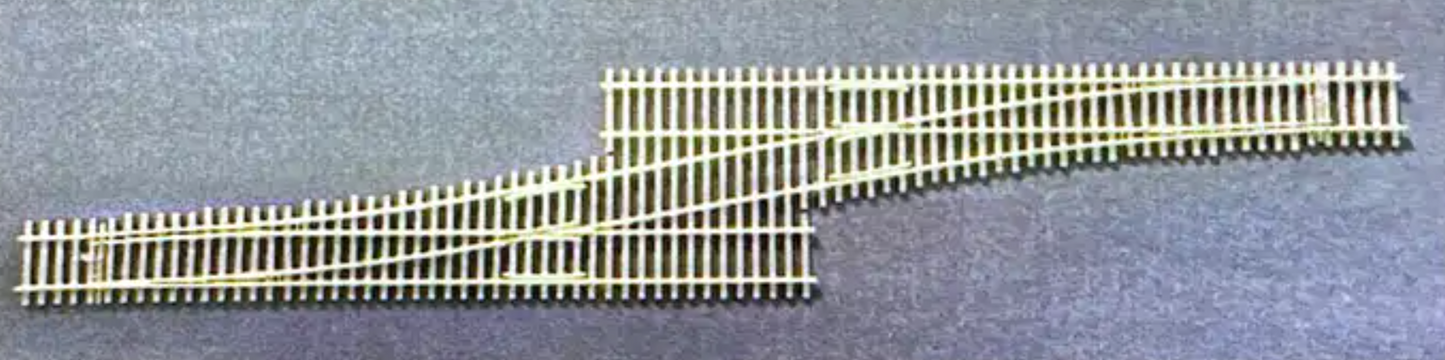 Micro Engineering 14-722 HO Scale Code 83, Crossover, #6 Frogs, Lefthand