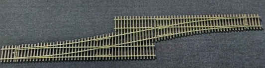 Micro Engineering 14-723 HO Scale Code 83, Crossover, #6 Frogs, Right Hand