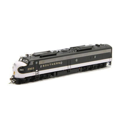 Rapido E8A Factory DCC & Sound Southern #2924 HO Scale