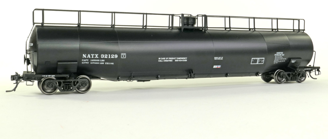 Tangent Scale Models 31220-03 HO Scale - 33,000 Gallon Insulated LPG Tank Car Jacketed - NATX Black #32131