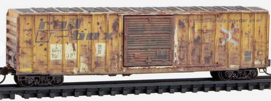MicroTrains Line 025 44 444 N SCALE - Rib Side Boxcar Sabine River & Northern #1032 (Weathered, Ex-Railbox, yellow, Series #8)